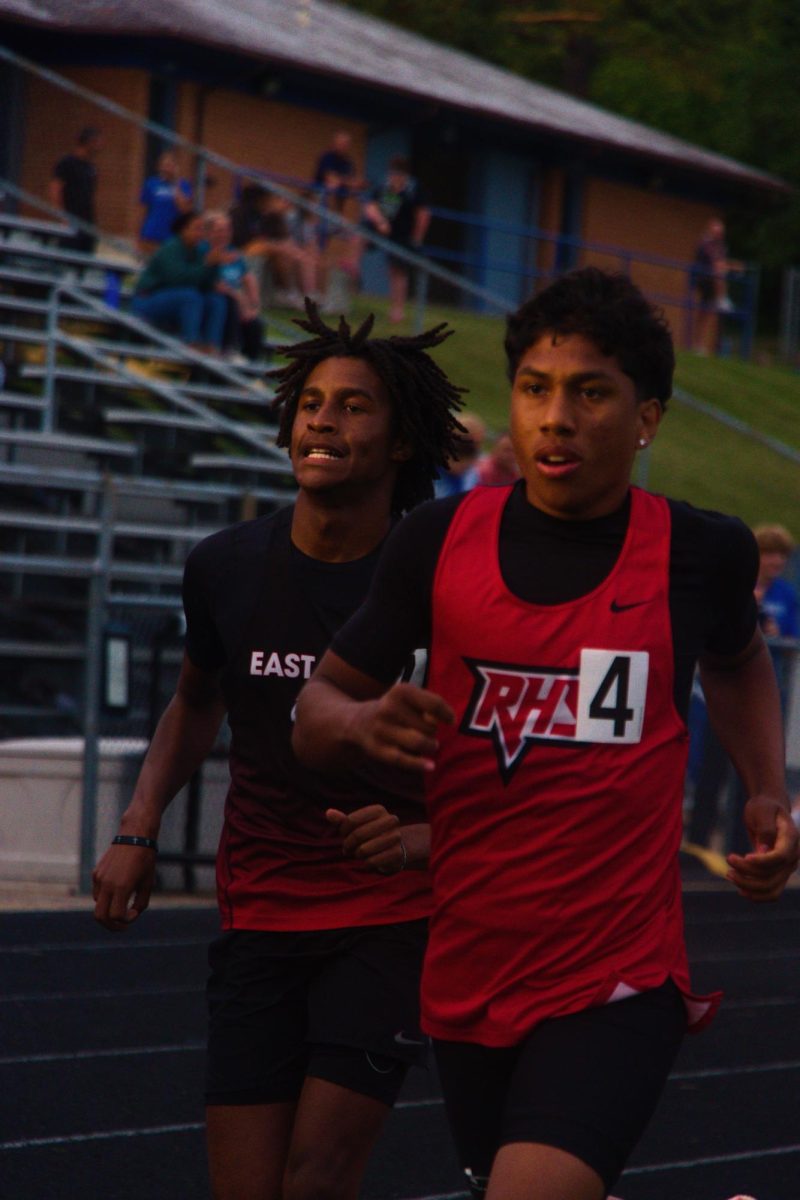 Kevin Ortiz in the 800m 
